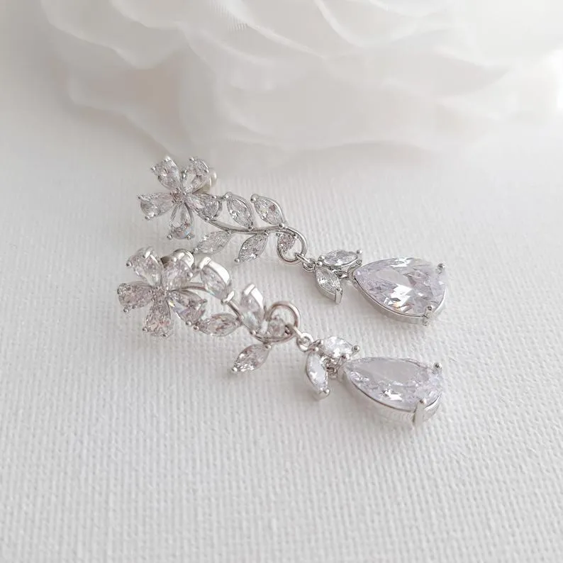 Bridal Flower Crystal Earrings- Daisy