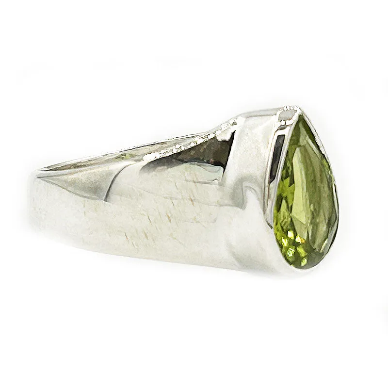 Peridot Teardrop Gemstone Boho Ring