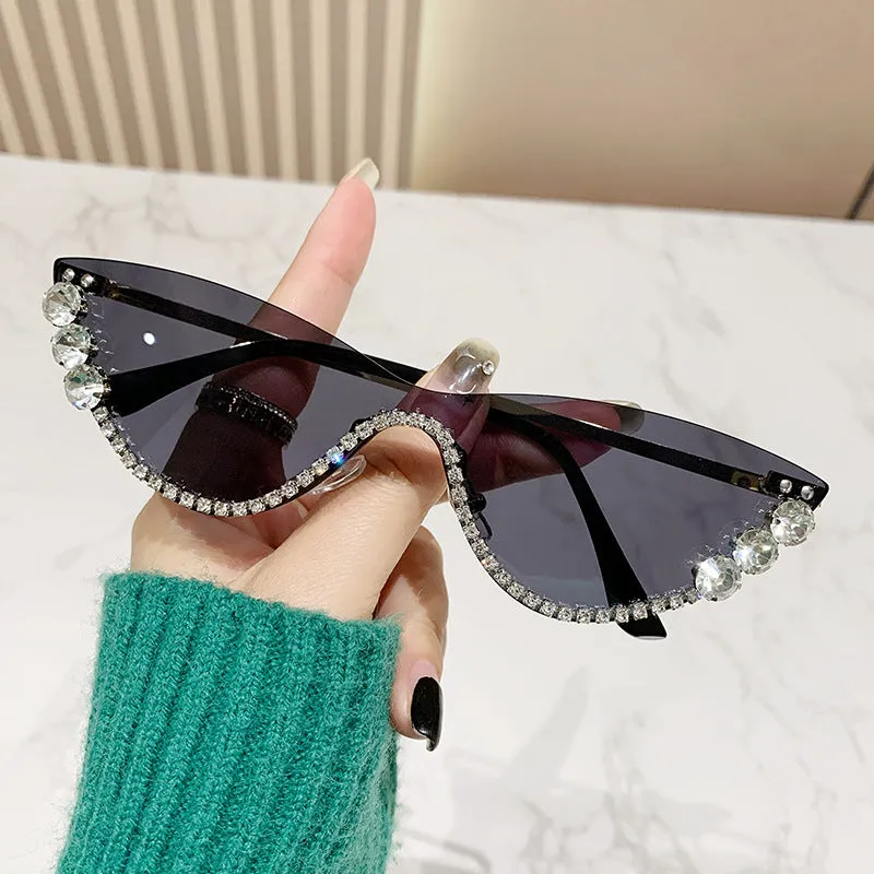 Retro Rhinestoned Cat Eye Sunglasses