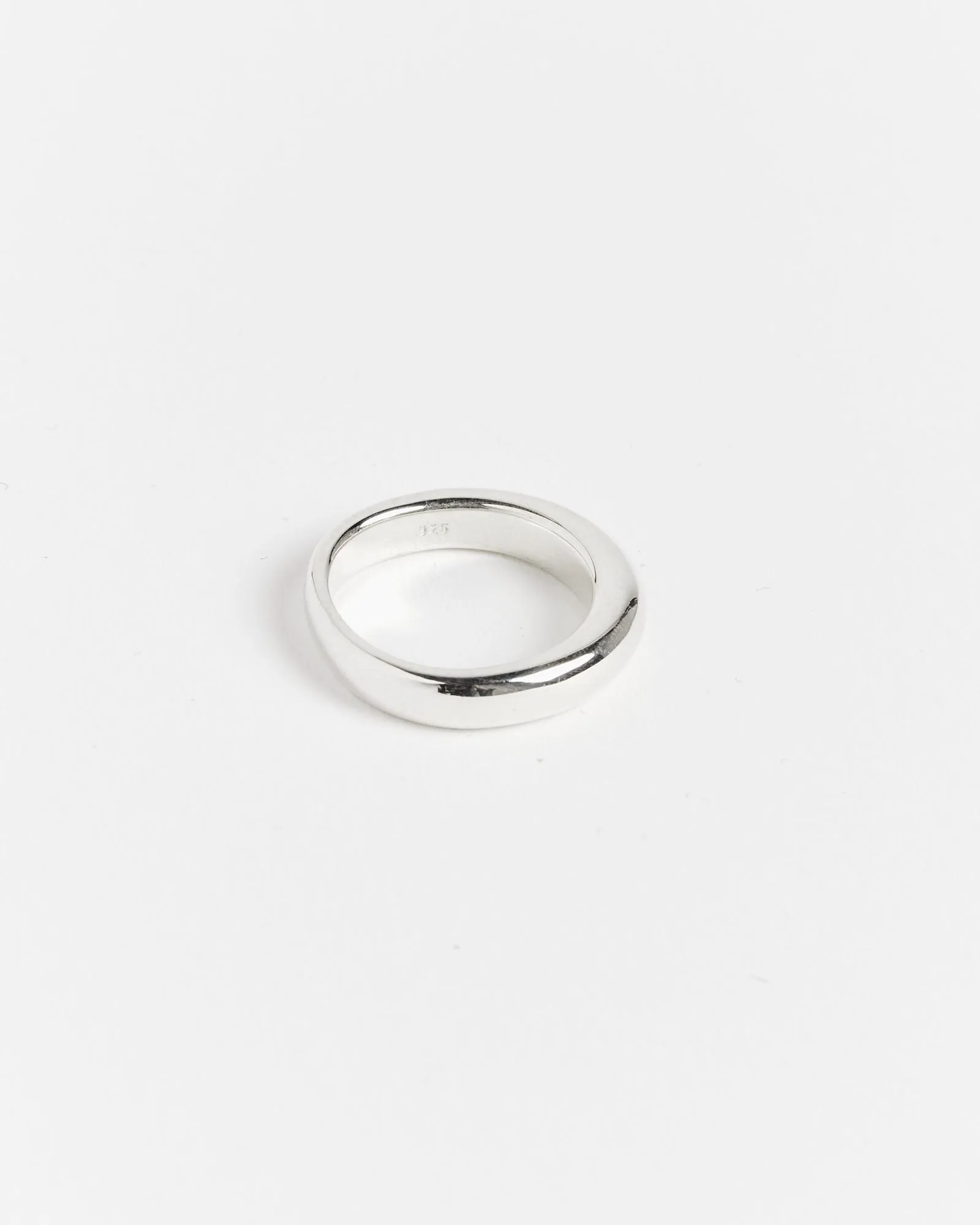 Small Flaneur Ring