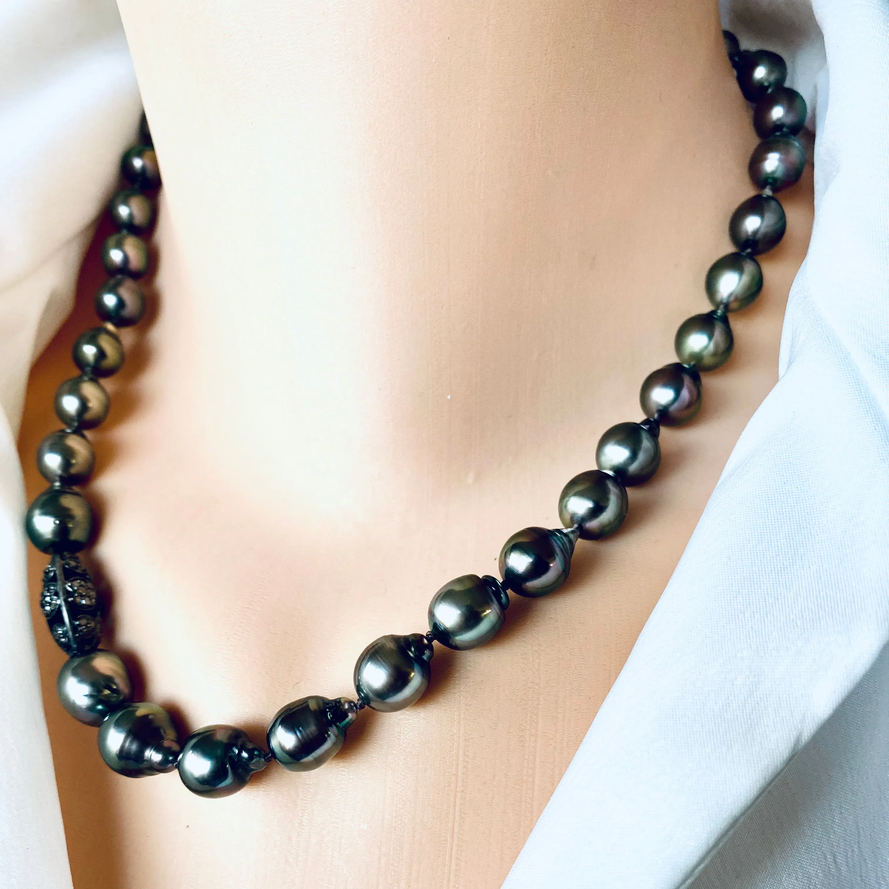 Tahitian Baroque Pearls Champagne Diamond Necklace