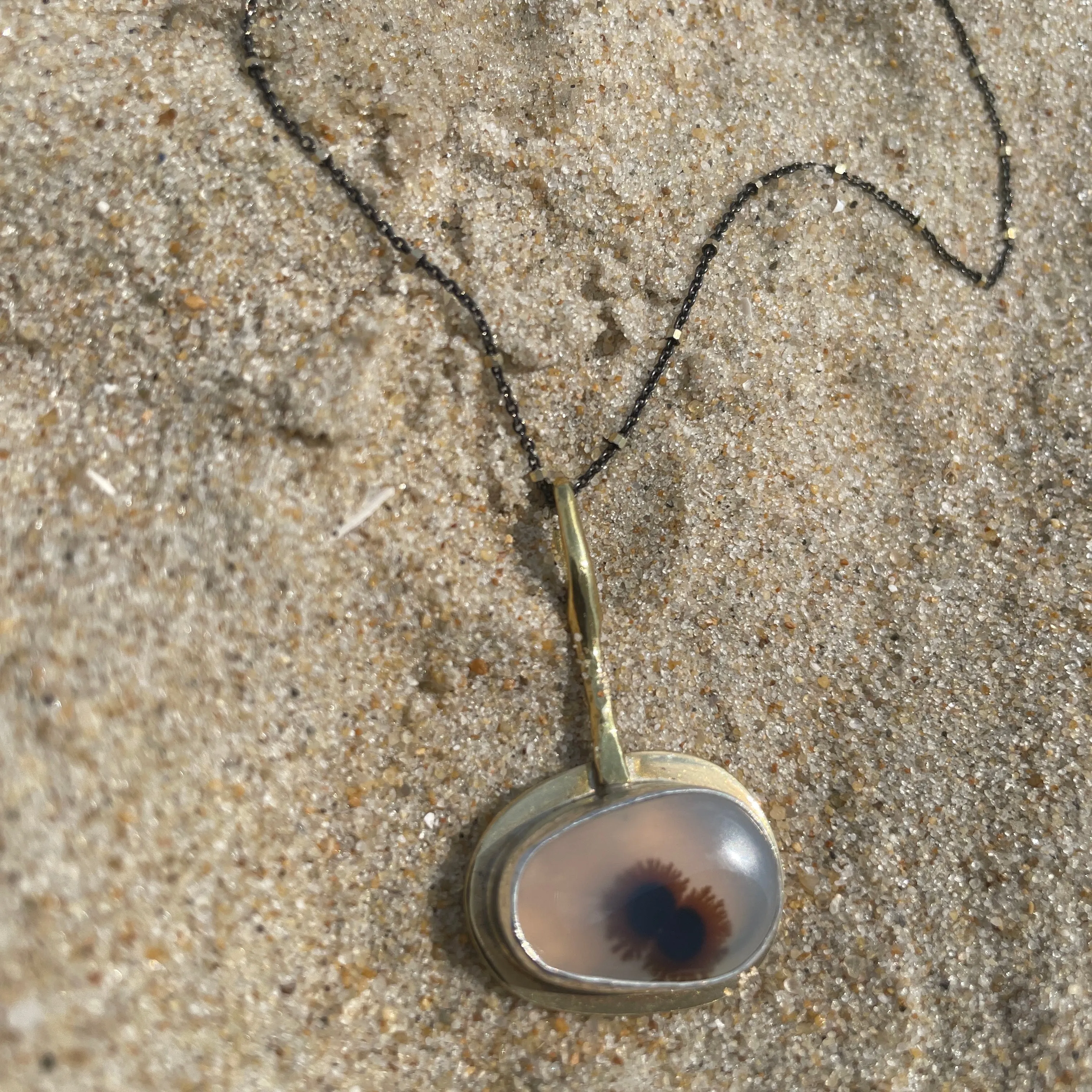 Twins dendritic agate necklace